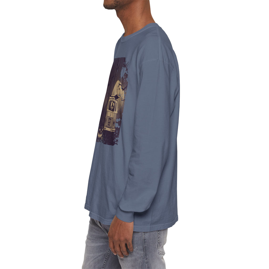 Vintage Salem or Bust Halloween Long Sleeve Tshirt | Spooky original design Long Sleeve