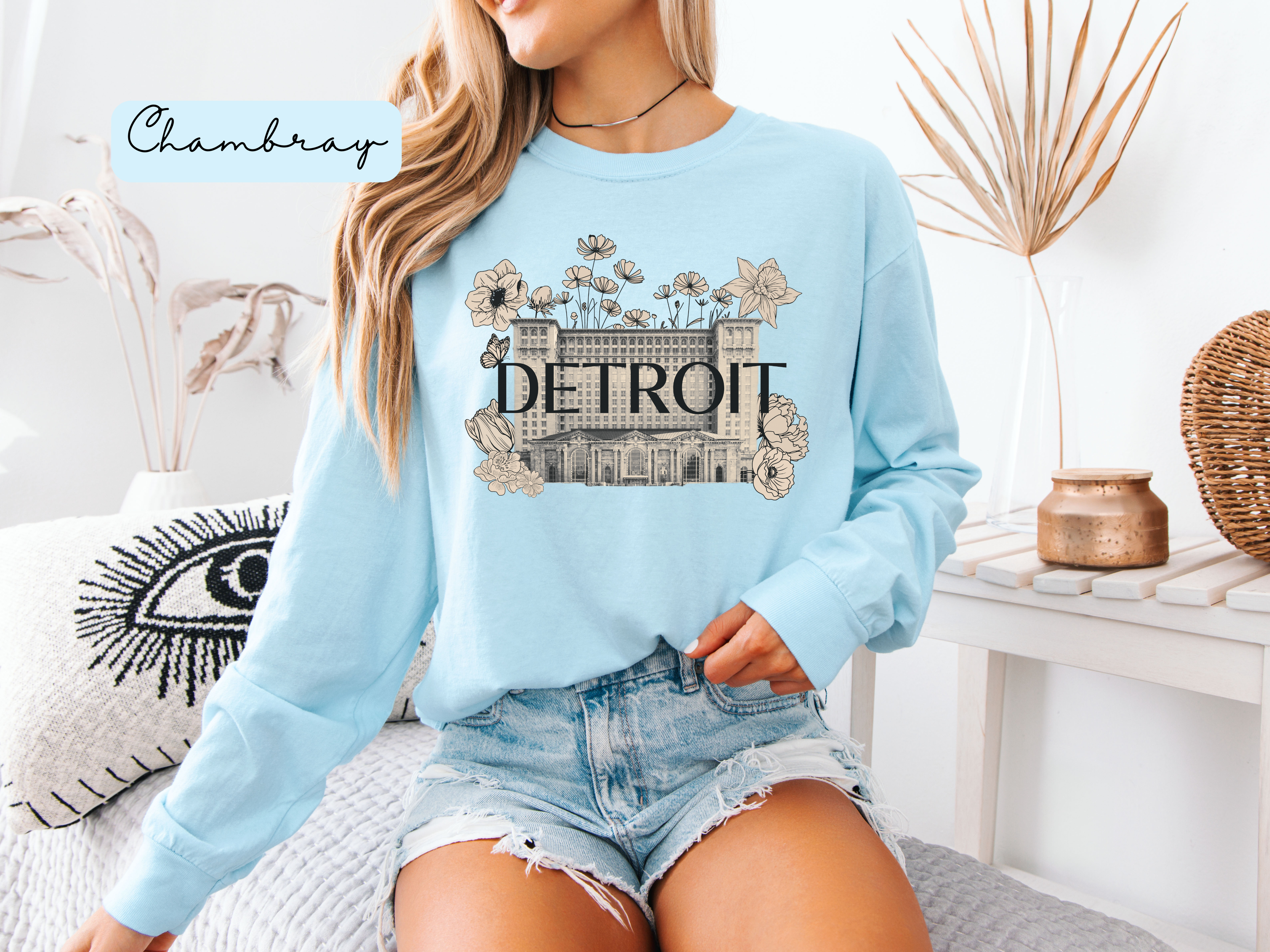 Beautiful Detroit Vintage Floral Train Station Long Sleeve T-Shirt