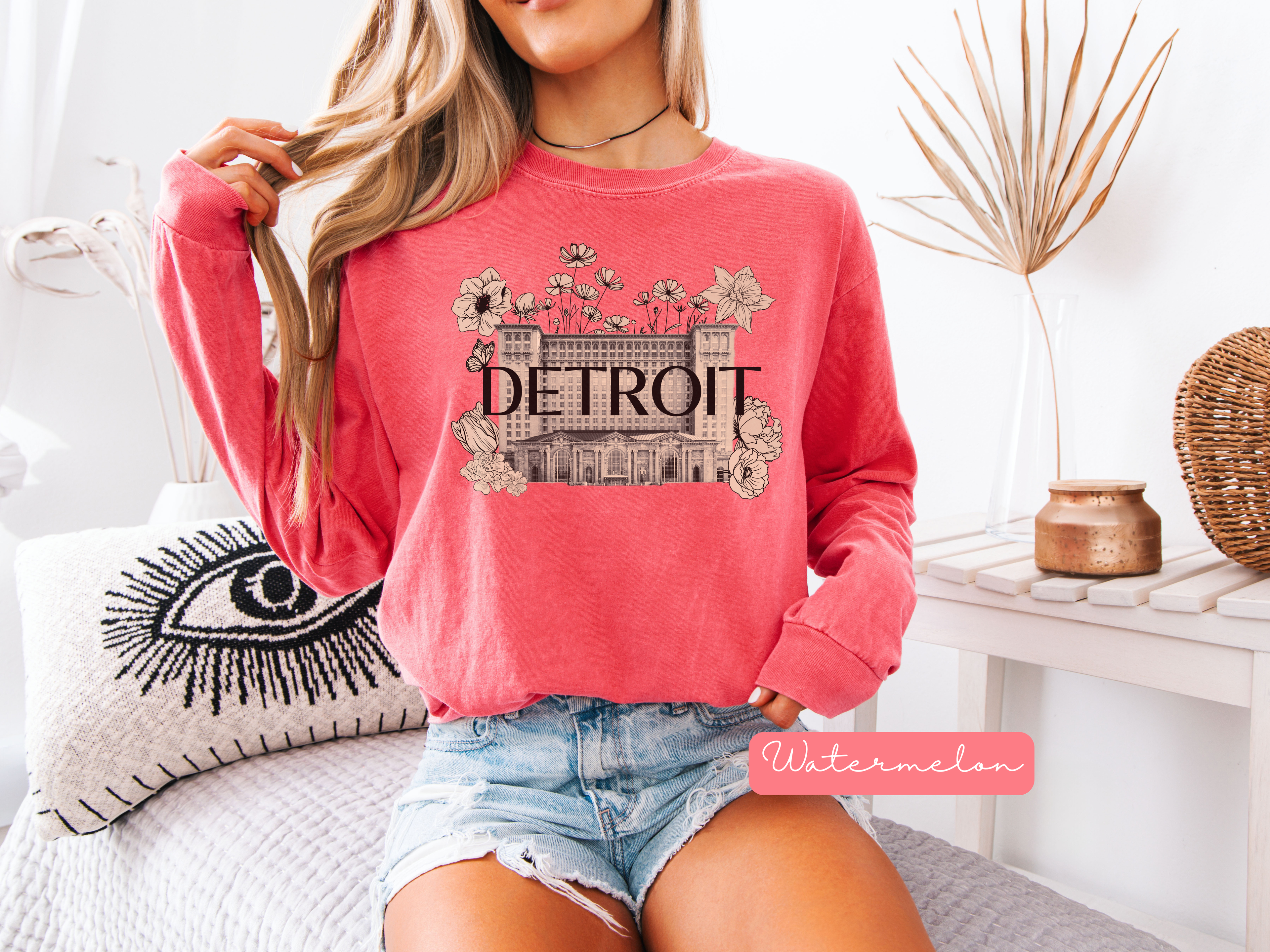 Beautiful Detroit Vintage Floral Train Station Long Sleeve T-Shirt