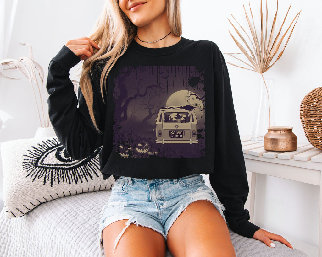 Vintage Salem or Bust Halloween Long Sleeve Tshirt | Spooky original design Long Sleeve